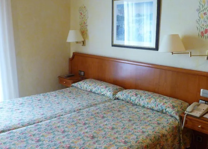 Hotel Regencia Colon 3*