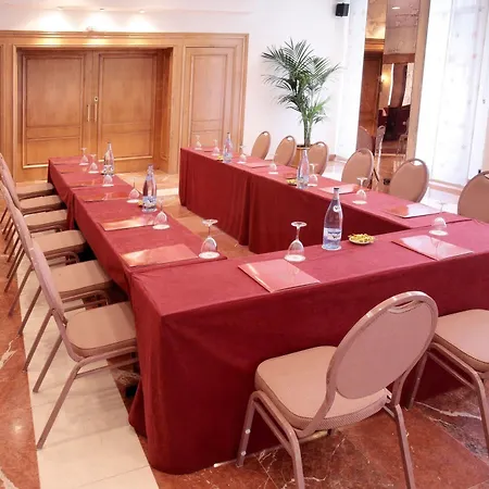 Regencia Colon Hotel 3*