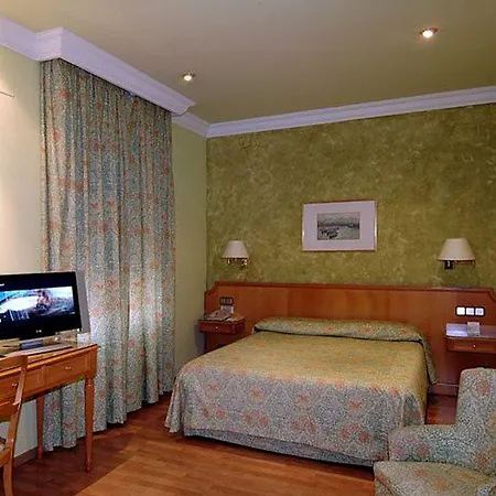 Regencia Colon Hotell 3*