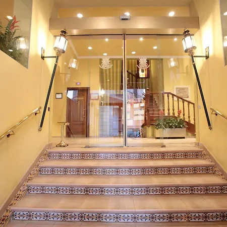 Hotell Regencia Colon
